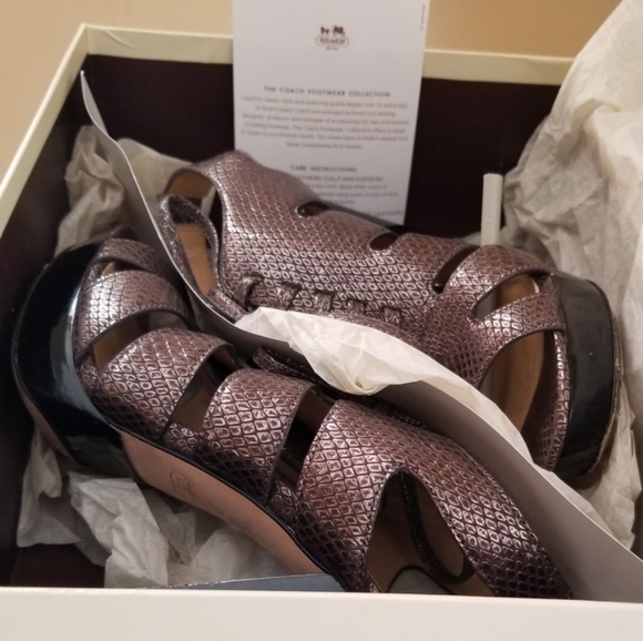 Women's Coach heels size 7 - Picture 5 of 5